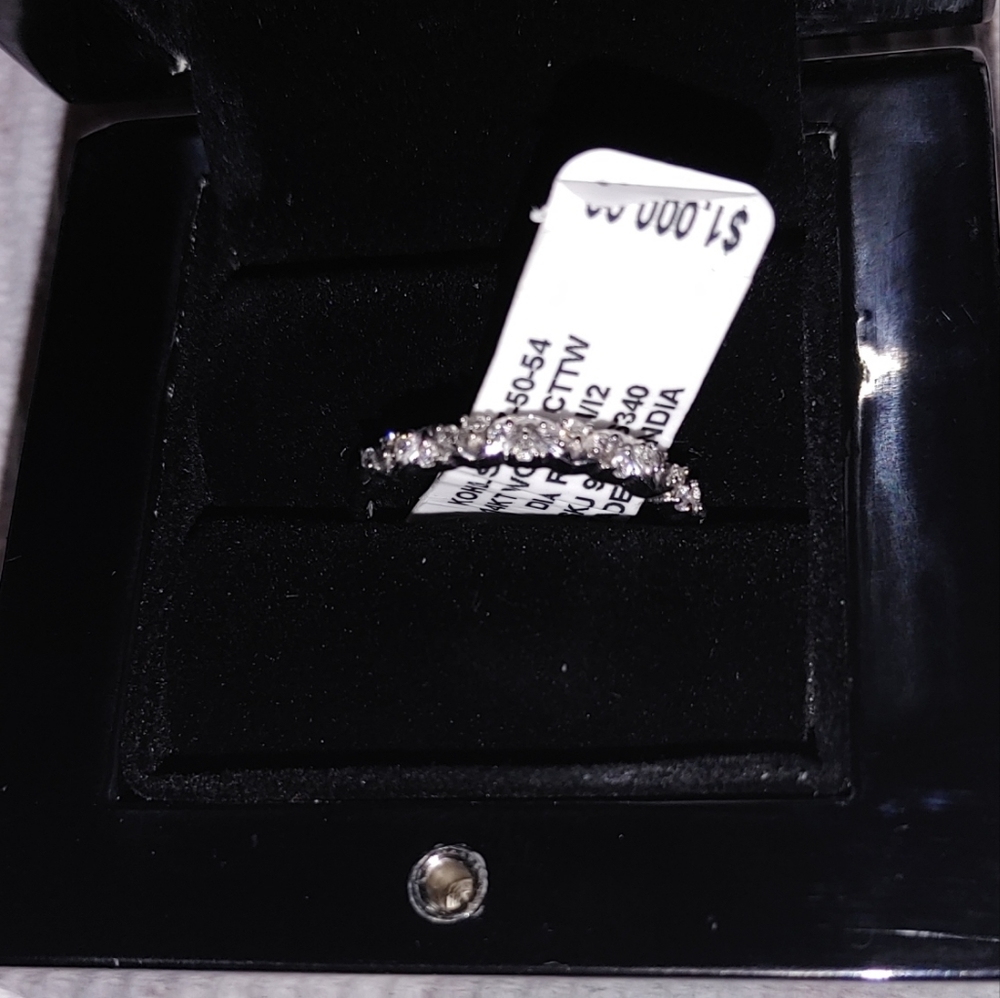 New Vera Wang Diamond Ring